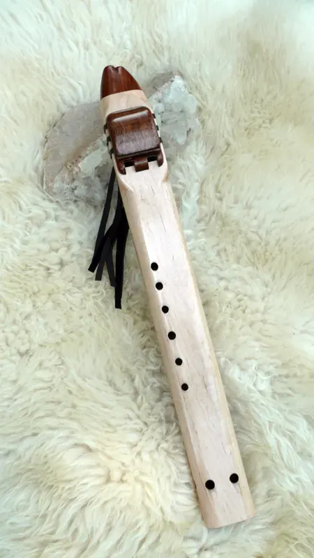 7 Hole Drone Flute in the Key of E of Maple and Sapele wood — product photo