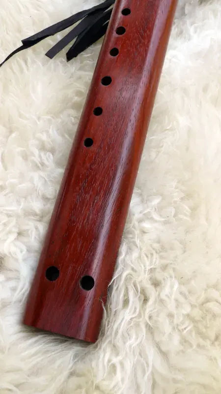 Native American Style Drone Flute 7 Hole Key of F in Padauk and Maple woods — product photo