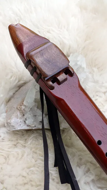 7 Hole Drone Flute in the Key of E of Padauk and Sapele wood — product photo