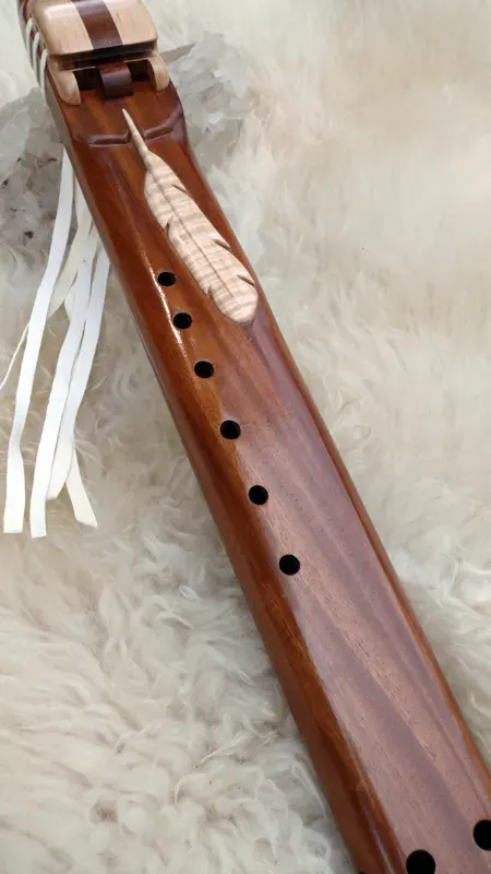 Native American Style Drone Flute 7 Hole Key of E with Feather Carving — product photo