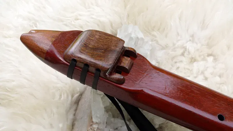 7 Hole Drone Flute in the Key of E of Padauk and Sapele wood — product photo