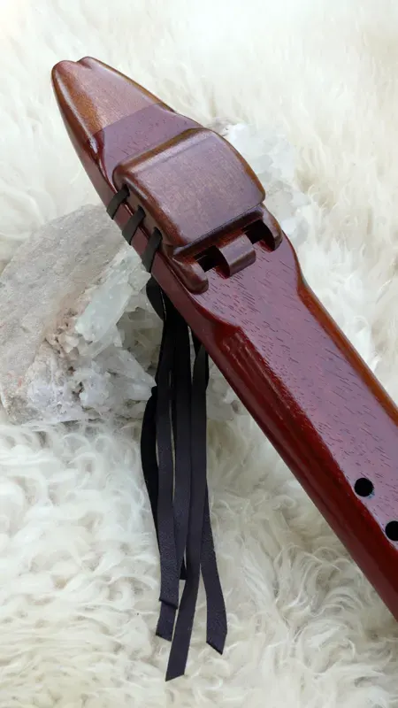 7 Hole Drone Flute in the Key of E of Padauk and Sapele woods — product photo