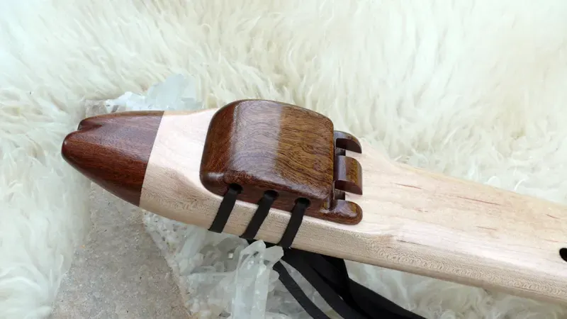 7 Hole Drone Flute in the Key of E of Maple and Sapele wood — product photo