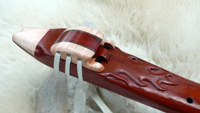 Native American Style Drone Flute 7 Hole in the Key of E with Flame Carving — product photo