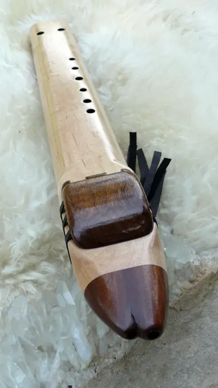 7 Hole Drone Flute in the Key of E of Maple and Sapele wood — product photo