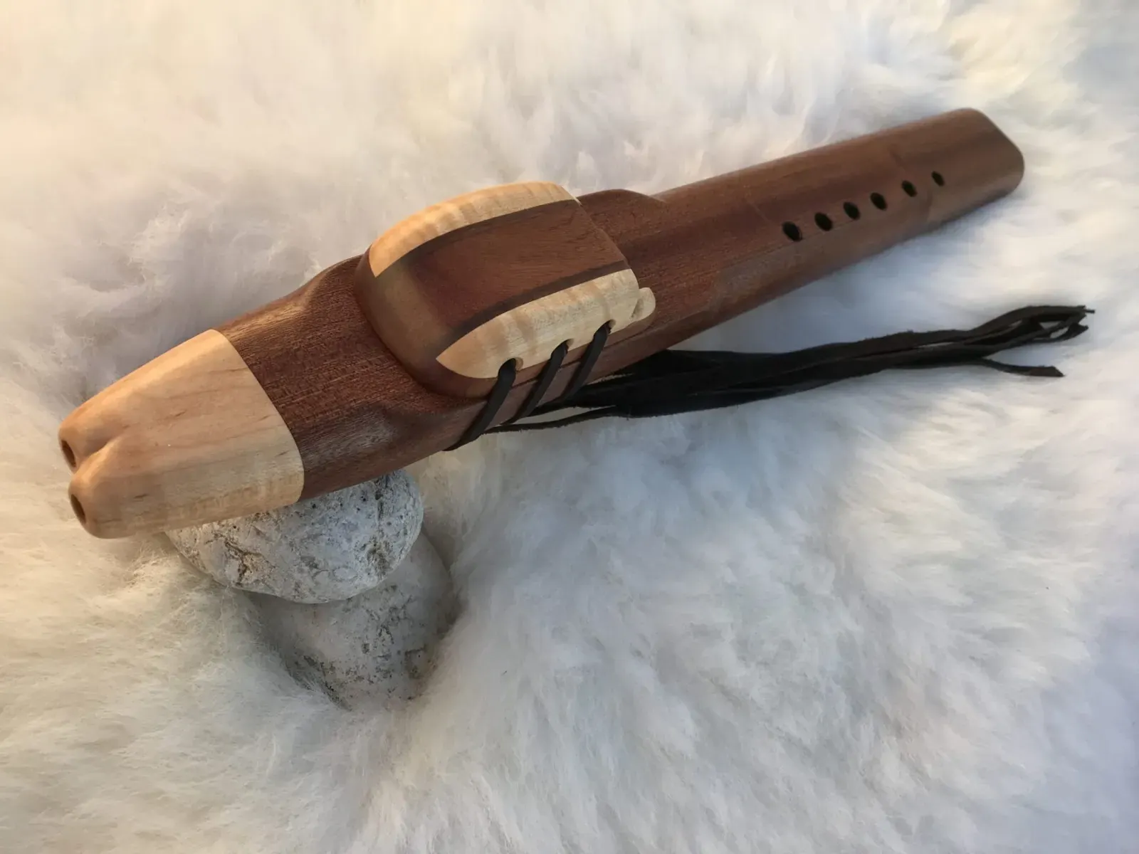 Native American Style Drone Flute - 7 Hole Extended Scale Key of G of Sapele and Maple wood — product photo
